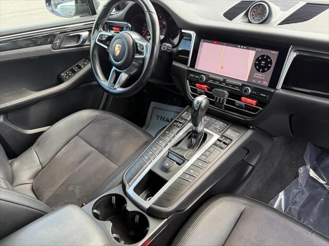 2020 Porsche Macan Macan