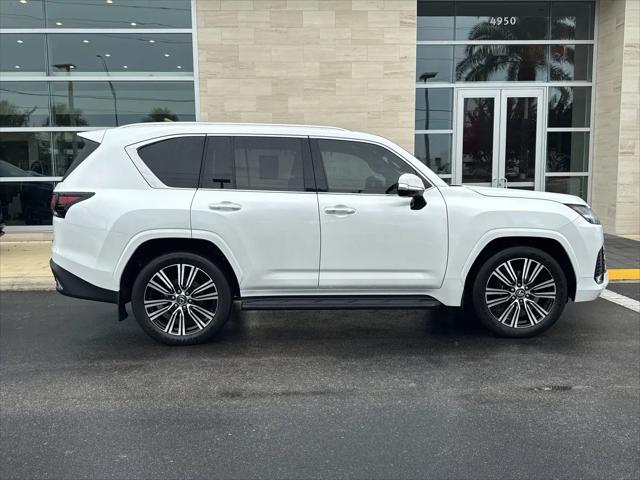 2025 Lexus LX Luxury