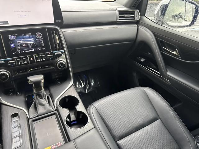 2025 Lexus LX Luxury