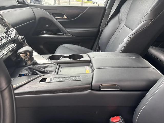 2025 Lexus LX Luxury