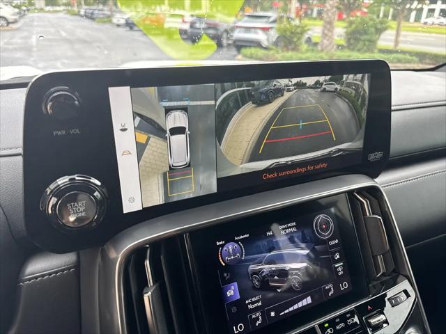 2025 Lexus LX Luxury