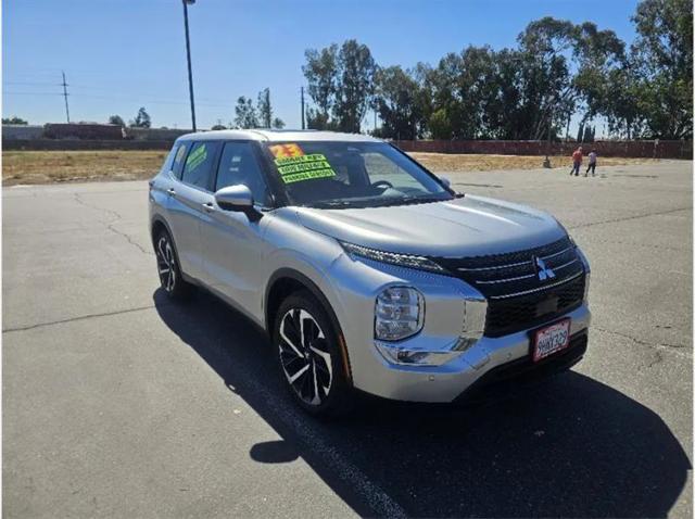 2023 Mitsubishi Outlander SE Special Edition 2WD for sale in Modesto, CA