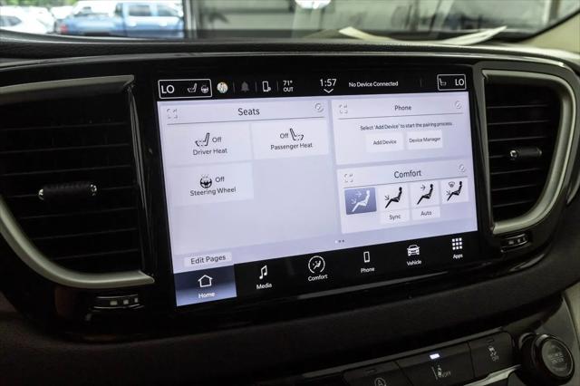 2022 Chrysler Pacifica Touring L