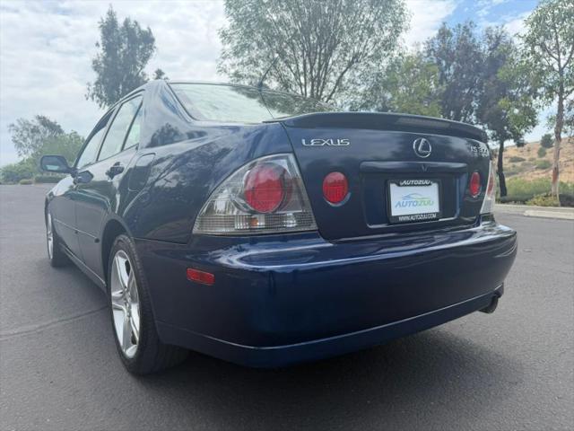 2005 Lexus IS 300 300
