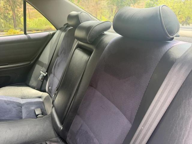 2005 Lexus IS 300 300