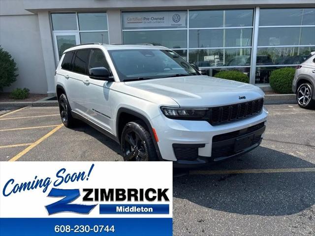 2021 Jeep Grand Cherokee Altitude 4x4 for sale in Middleton, WI