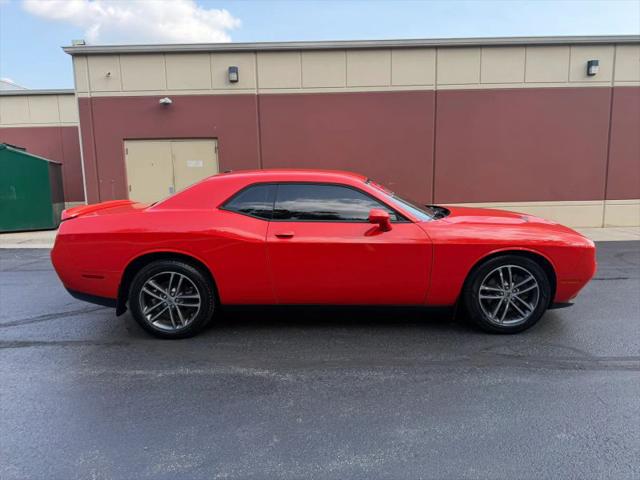 2019 Dodge Challenger SXT AWD