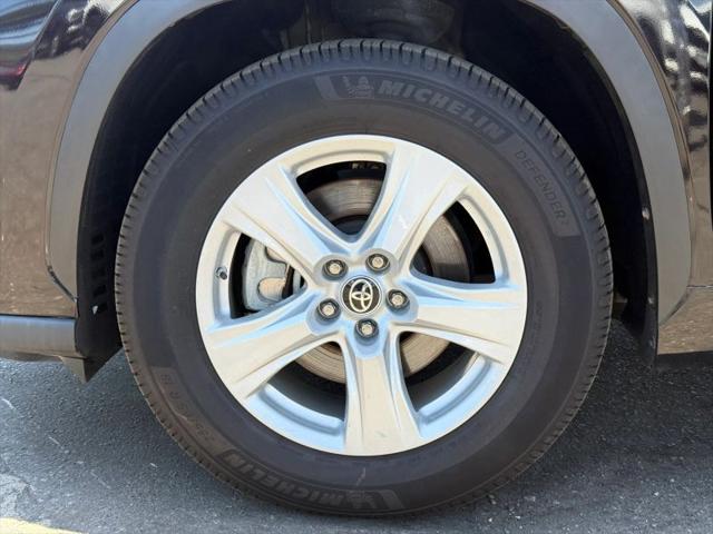 2021 Toyota Highlander Hybrid LE