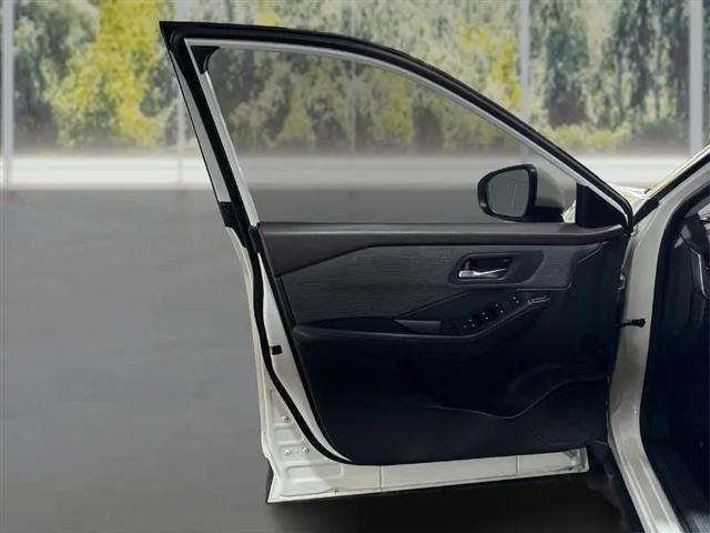 2021 Nissan Rogue SV FWD