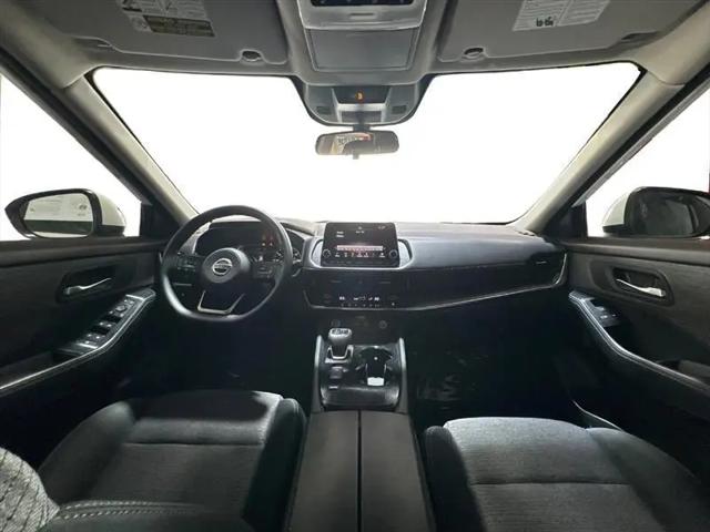 2021 Nissan Rogue SV FWD