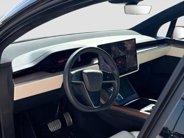 2023 Tesla Model X Standard Range