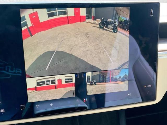 2023 Tesla Model X Standard Range