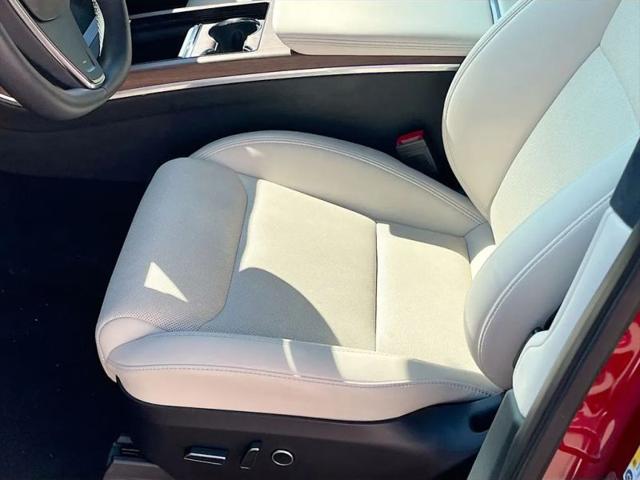 2023 Tesla Model X Standard Range