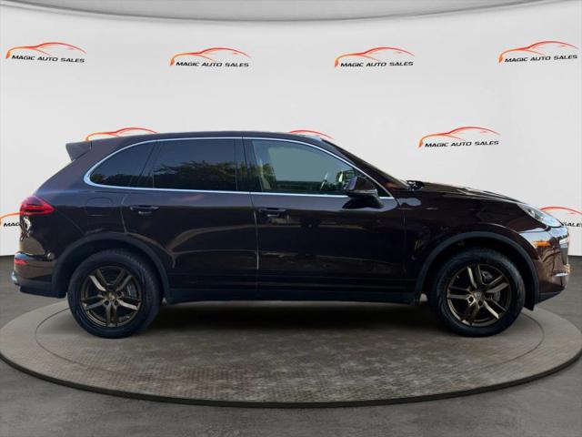 2016 Porsche Cayenne Base