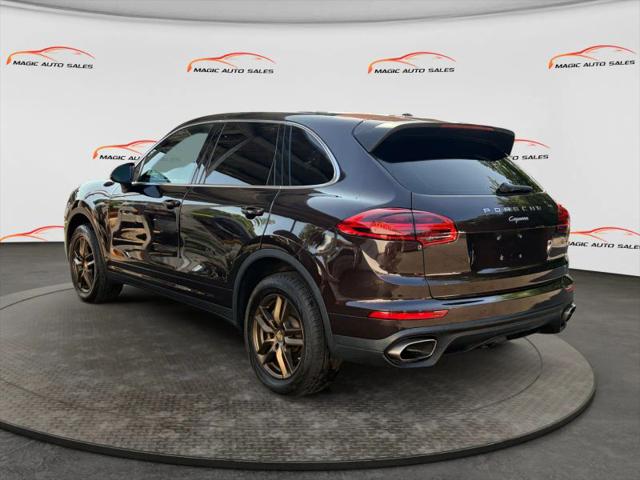 2016 Porsche Cayenne Base