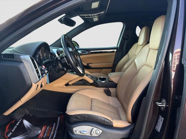 2016 Porsche Cayenne Base