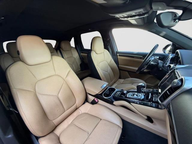 2016 Porsche Cayenne Base