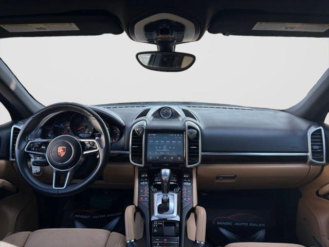 2016 Porsche Cayenne Base