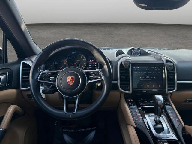 2016 Porsche Cayenne Base