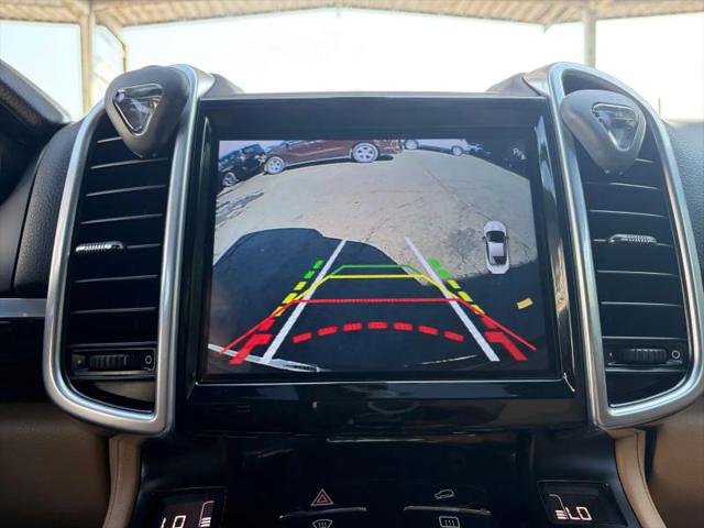 2016 Porsche Cayenne Base