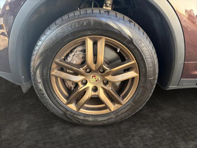 2016 Porsche Cayenne Base