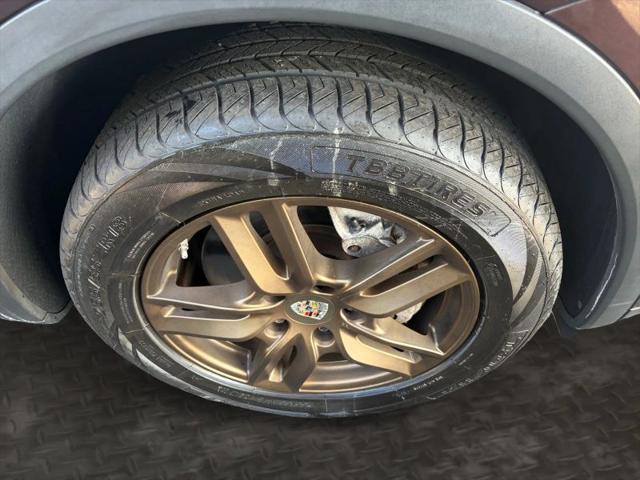 2016 Porsche Cayenne Base