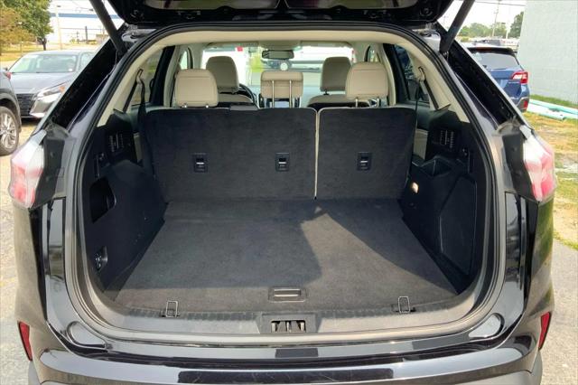 2024 Ford Edge Titanium
