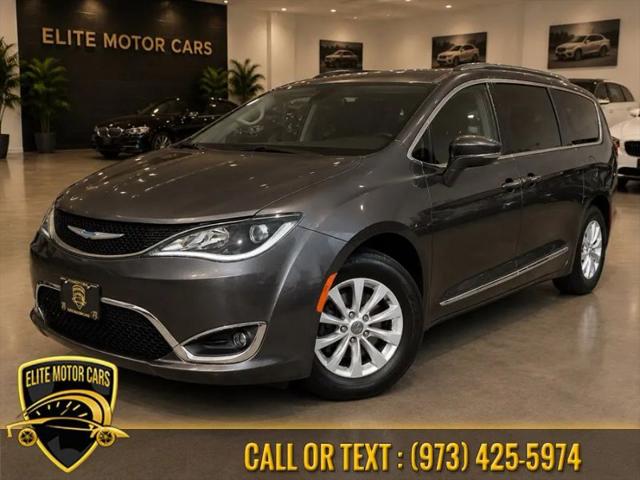 2018 Chrysler Pacifica Touring L for sale in Newark, NJ