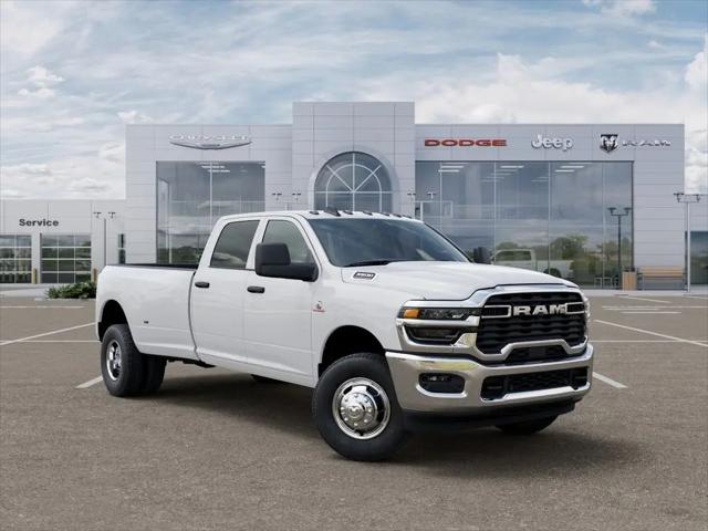 2026 Ram 3500 Tradesman Crew Cab 4x4 8 Box
