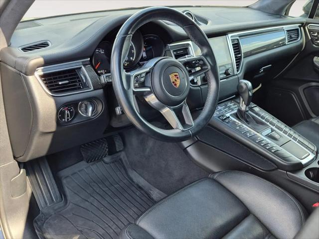 2017 Porsche Macan Turbo