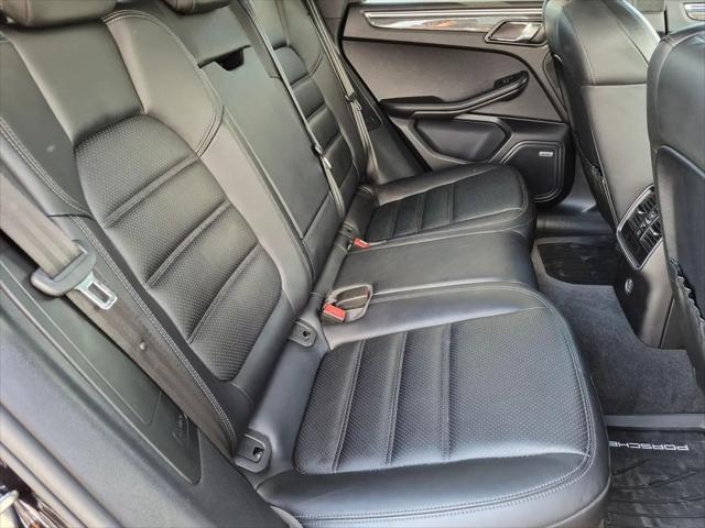 2017 Porsche Macan Turbo