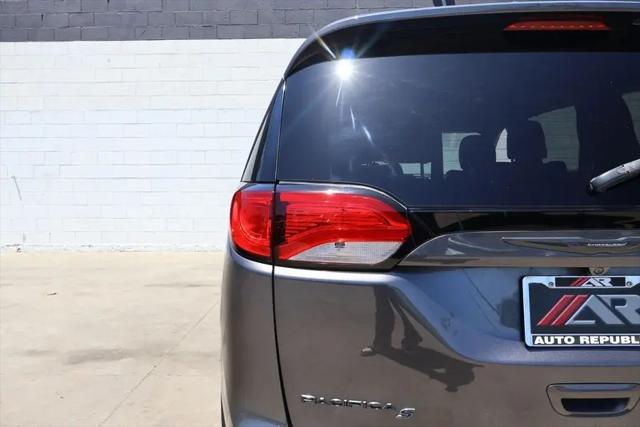 2018 Chrysler Pacifica Touring Plus