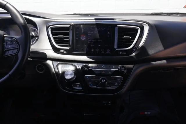 2018 Chrysler Pacifica Touring Plus