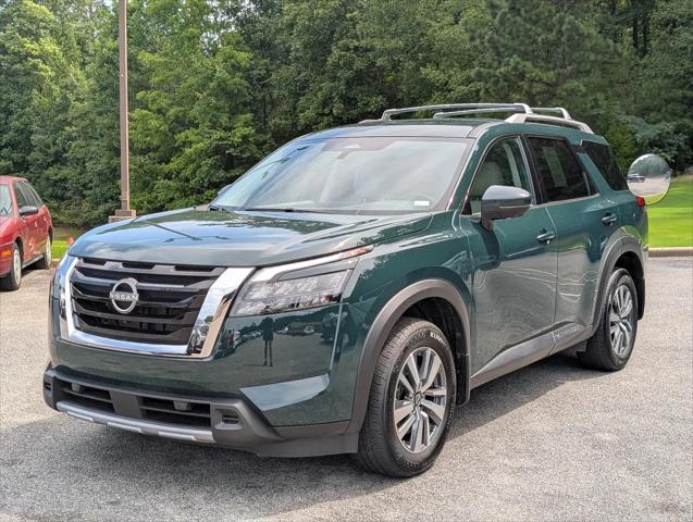 2025 Nissan Pathfinder SL 4WD