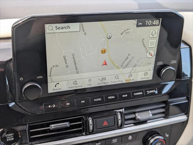 2025 Nissan Pathfinder SL 4WD