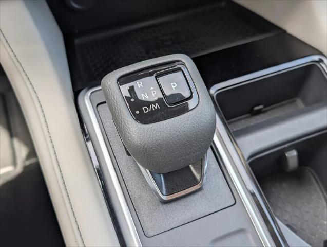 2025 Nissan Pathfinder SL 4WD