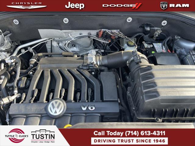 2021 Volkswagen Atlas 3.6L V6 SE w/Technology R-Line