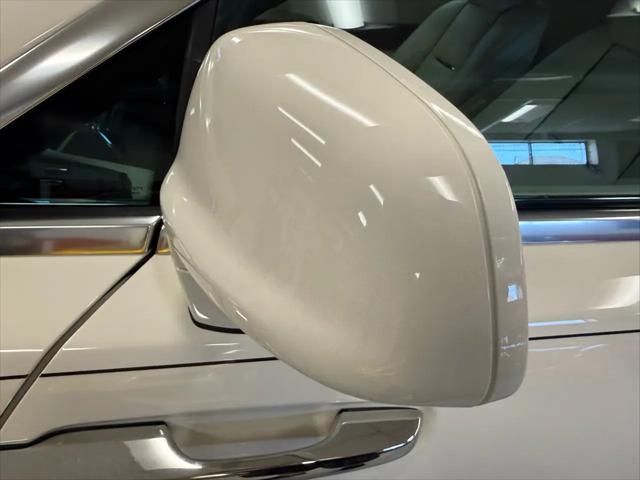 2017 Rolls-Royce Dawn Base