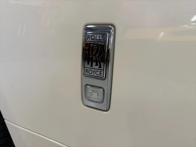 2017 Rolls-Royce Dawn Base