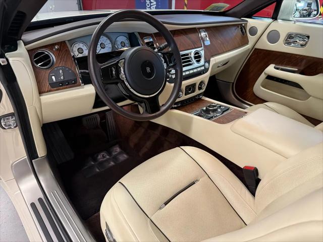 2017 Rolls-Royce Dawn Base