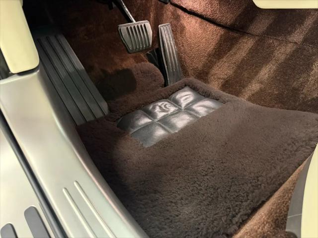 2017 Rolls-Royce Dawn Base