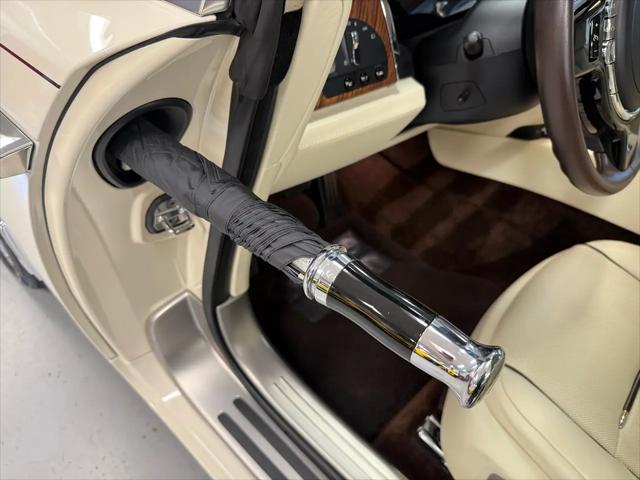 2017 Rolls-Royce Dawn Base