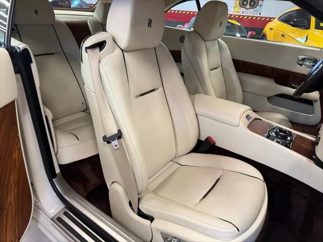 2017 Rolls-Royce Dawn Base