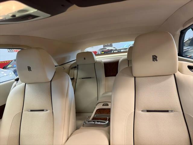 2017 Rolls-Royce Dawn Base