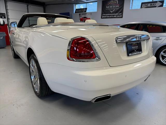 2017 Rolls-Royce Dawn Base