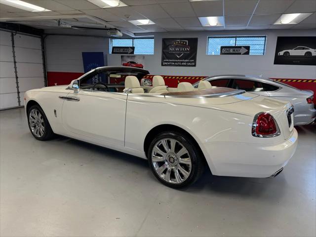 2017 Rolls-Royce Dawn Base