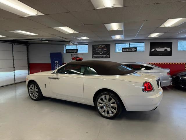 2017 Rolls-Royce Dawn Base