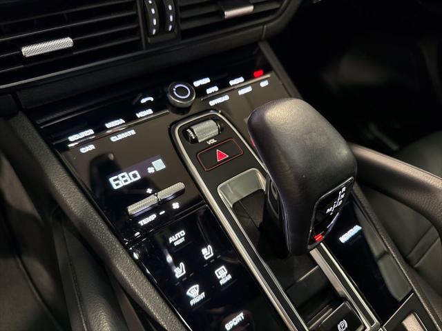 2021 Porsche Cayenne Base