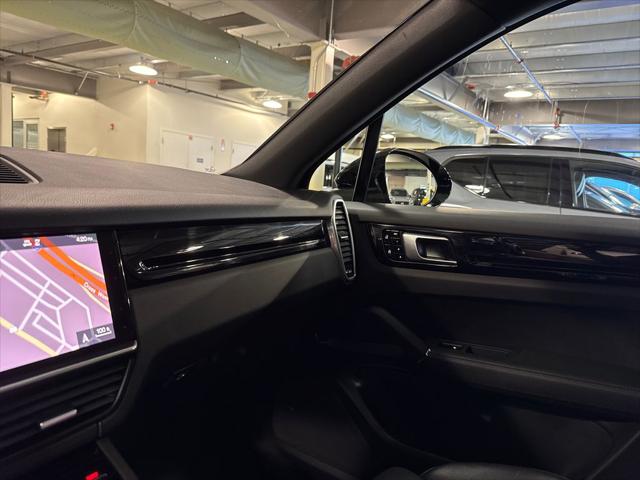 2021 Porsche Cayenne Base