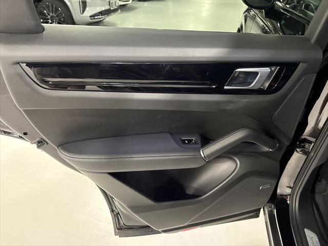 2021 Porsche Cayenne Base